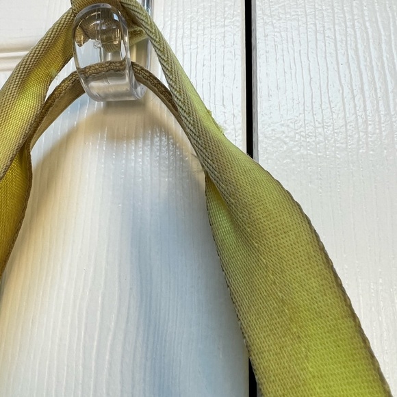 Under Armour Gym Bag. Yellow and gray - Picture 8 of 8